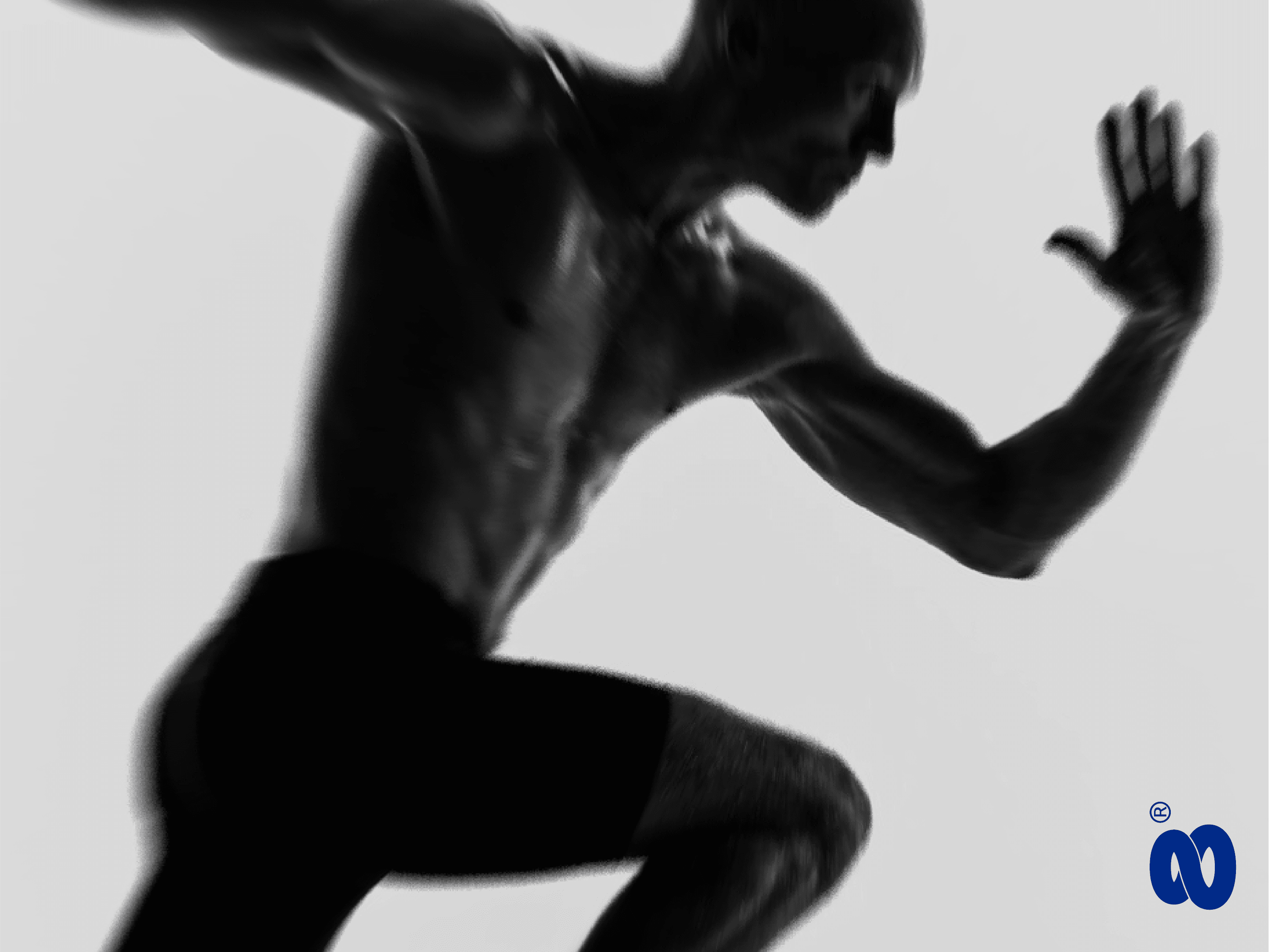Atleta en movimiento entrenando en Elev8